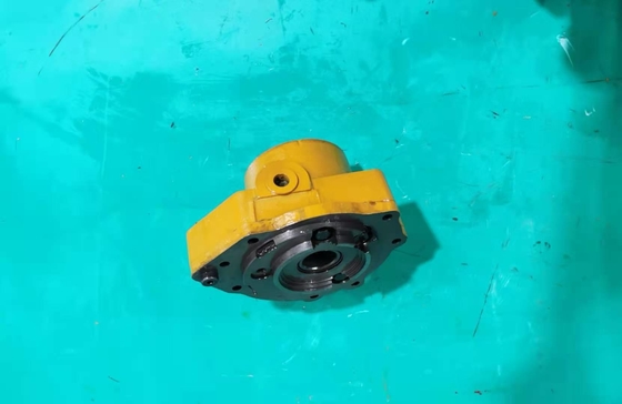 113-15-00470 PUMPE für Bulldozer, Krabbler und Ladegeräte PUMPE mit variabler Geschwindigkeit 9 kg
