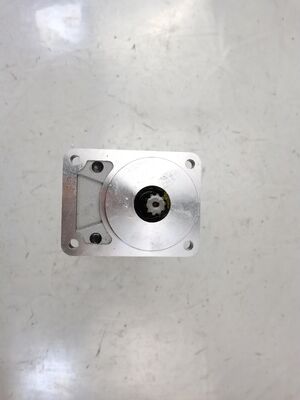 3-stufige Hydraulik-Zahnradpumpe 16+16+16-10T-R Hochwertige Materialien aus Eisen- und Aluminiumlegierung Angebot für Baumaschinen Fabrikversorgung Hydraulik-Ersatzteile