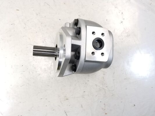 Kraftfahrzeugfahrzeug-Ölpumpe 130-5643 Hydraulikpumpe Ersatz für Schwermaschinen Aluminiumlegierung Lenkanlage mit einer Jahresgarantie