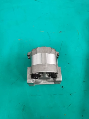 705-12-28010 der Pumpen-Zus GD300A GD605A GD655A GS360 SAR25 KOMATSU Gewicht: 4.58kgs